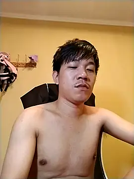 Snapshot of asian_guy67 chatting on 07-24-26, 01:45 asian guy67 online show from 07-24-26, 01:45