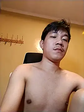 Snapshot of asian_guy67 chatting on 07-08-26, 11:49 asian guy67 online show from 07-08-26, 11:49
