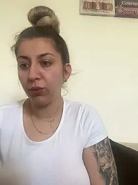 dalia0710 online show from 04-16-26, 11:33