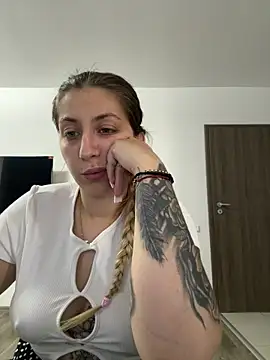 dalia0710 online show from 05-18-26, 01:27