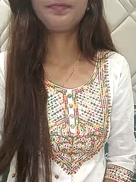 Snapshot of TrendyTales_ chatting on 01-17-26, 01:04 TrendyTales online show from 01-17-26, 01:04