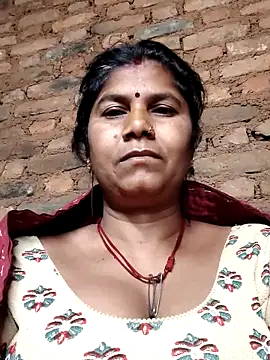 Hot di97 online show from 03-06-26, 11:00