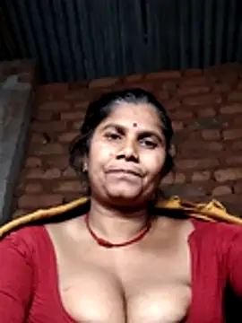 Hot di97 online show from 04-08-26, 01:23