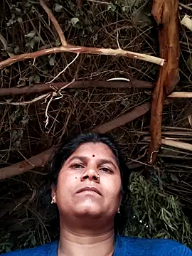 Snapshot of Hot_di97 chatting on 05-31-26, 12:05 Hot di97 online show from 05-31-26, 12:05