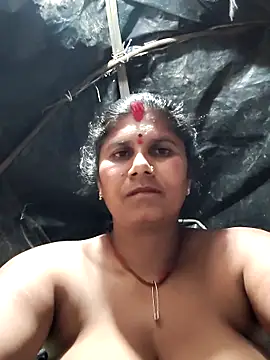 Hot di97 online show from 02-08-26, 08:34