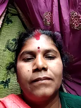 Hot di97 online show from 02-19-26, 08:28