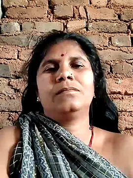 Hot di97 online show from 02-23-26, 07:20