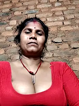 Hot di97 online show from 03-08-26, 02:53