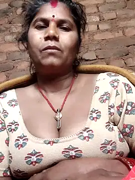 Hot di97 online show from 03-12-26, 10:25