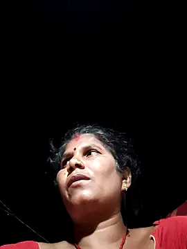 Snapshot of Hot_di97 chatting on 06-17-26, 11:03 Hot di97 online show from 06-17-26, 11:03
