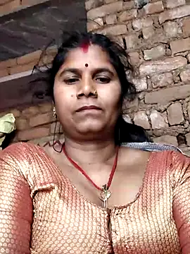 Hot di97 online show from 02-25-26, 12:00