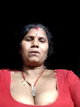Snapshot of Hot_di97 chatting on 05-18-26, 03:06 Hot di97 online show from 05-18-26, 03:06