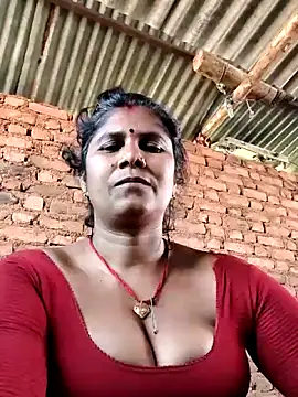 Hot di97 online show from 04-05-26, 02:40