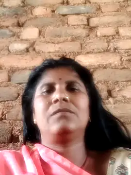 Hot di97 online show from 03-12-26, 09:02