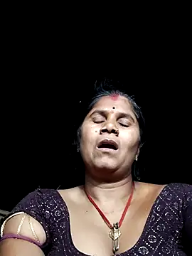 Snapshot of Hot_di97 chatting on 05-19-26, 03:41 Hot di97 online show from 05-19-26, 03:41