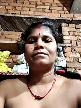 Hot di97 online show from 02-05-26, 07:43