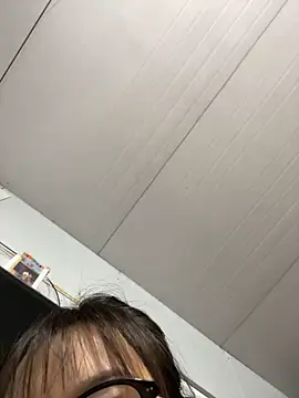 Snapshot of Bebun chatting on 02-25-26, 02:01 Bebun online show from 02-25-26, 02:01