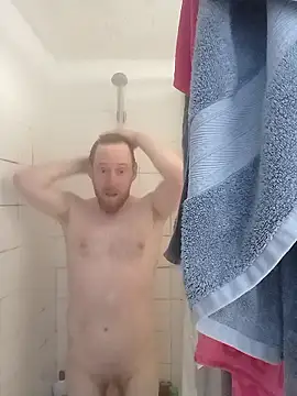 Hertsguy1984 online show from 01-11-26, 02:35