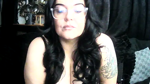 Miss CurvesXXX online show from 02-10-26, 06:01