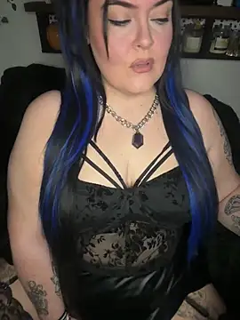 Snapshot of Miss_CurvesXXX chatting on 04-18-26, 10:10 Miss CurvesXXX online show from 04-18-26, 10:10
