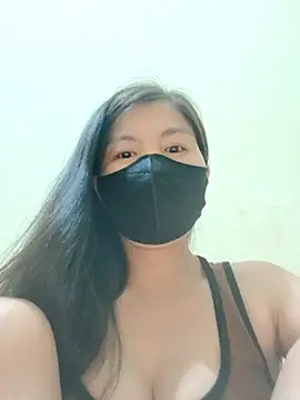 Snapshot of Lyly-68688 chatting on 04-23-26, 02:19 Lyly-68688 online show from 04-23-26, 02:19