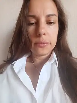 Snapshot of She-Moon chatting on 07-17-26, 05:59 She-Moon online show from 07-17-26, 05:59