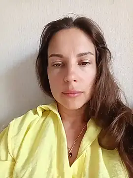 Snapshot of She-Moon chatting on 07-08-26, 05:19 She-Moon online show from 07-08-26, 05:19