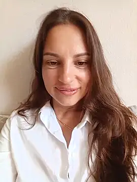 Snapshot of She-Moon chatting on 07-28-26, 11:17 She-Moon online show from 07-28-26, 11:17