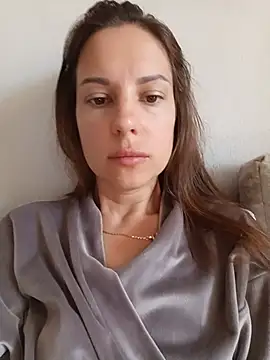 Snapshot of She-Moon chatting on 07-07-26, 07:23 She-Moon online show from 07-07-26, 07:23