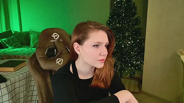 YouHoldMe online show from 02-15-26, 05:34