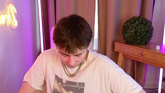 Snapshot of d3s_dn chatting on 02-21-26, 02:08 d3s dn online show from 02-21-26, 02:08