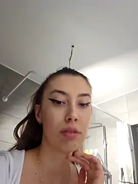 Virgin Pussy SquirtX online show from 02-15-26, 03:44