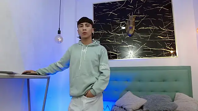 XanderGrey8 online show from 01-14-26, 07:06