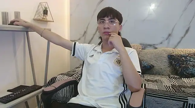 XanderGrey8 online show from 04-13-26, 07:18