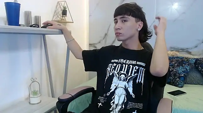 XanderGrey8 online show from 04-05-26, 07:20