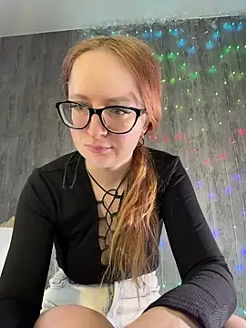 coy girl  online show from 02-07-26, 11:51