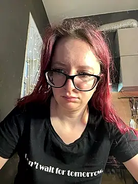 coy girl  online show from 01-14-26, 12:31