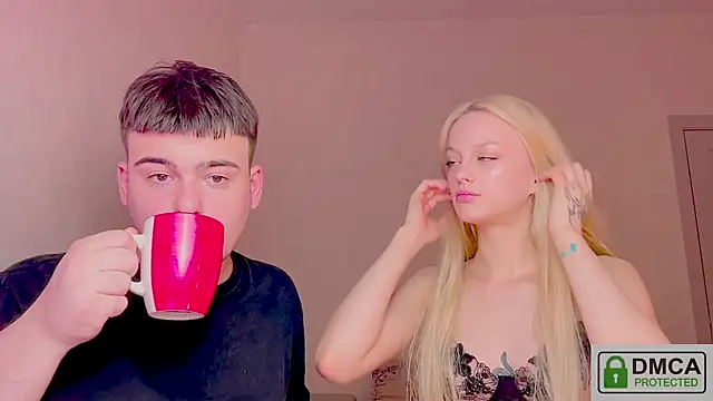 your molly mark  online show from 04-17-26, 07:28