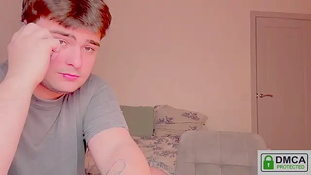 your molly mark  online show from 04-05-26, 04:57