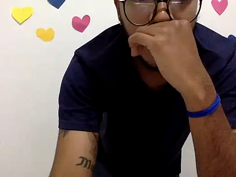 Snapshot of Tito_12_ chatting on 01-12-26, 02:51 Tito 12 online show from 01-12-26, 02:51