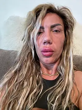 Missolevelvet online show from 04-07-26, 07:43