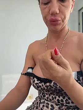 Missolevelvet online show from 04-15-26, 07:25