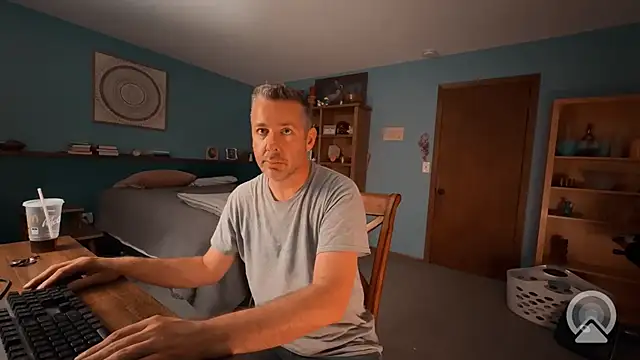 chrisw8140 online show from 07-20-26, 04:53