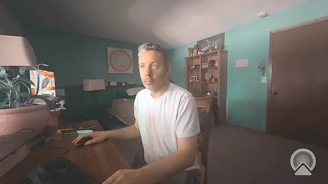 chrisw8140 online show from 06-14-26, 07:48