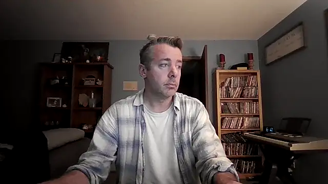 chrisw8140 online show from 02-25-26, 12:11