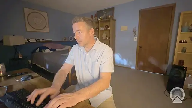 chrisw8140 online show from 06-24-26, 10:51