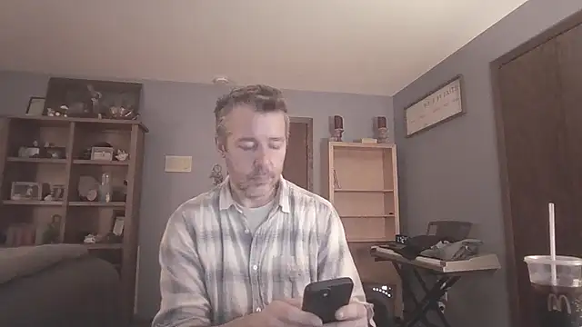 chrisw8140 online show from 03-20-26, 04:24