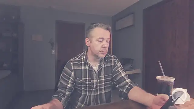 chrisw8140 online show from 04-10-26, 03:57