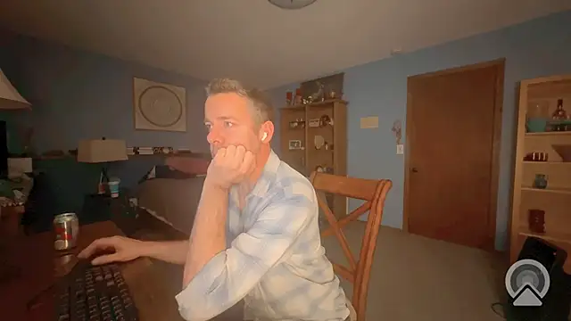 chrisw8140 online show from 06-26-26, 05:13