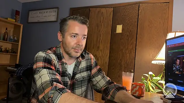 chrisw8140 online show from 04-13-26, 02:15